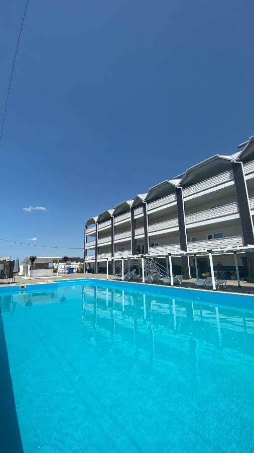 Lazurit Family Hotel Lazurne Ngoại thất bức ảnh